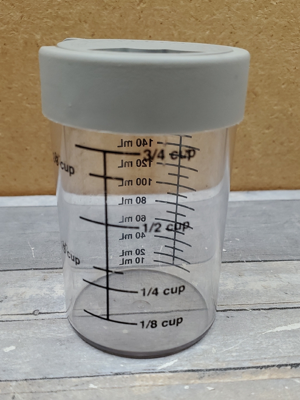 Pampered Chef Grate Container Size 3/4 Cup/180 ml